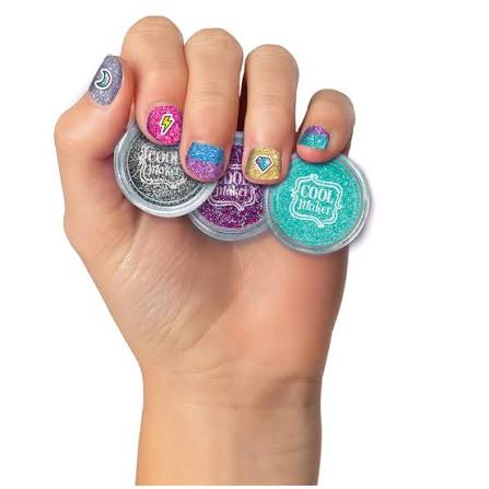 Go Glam Glitter Nails